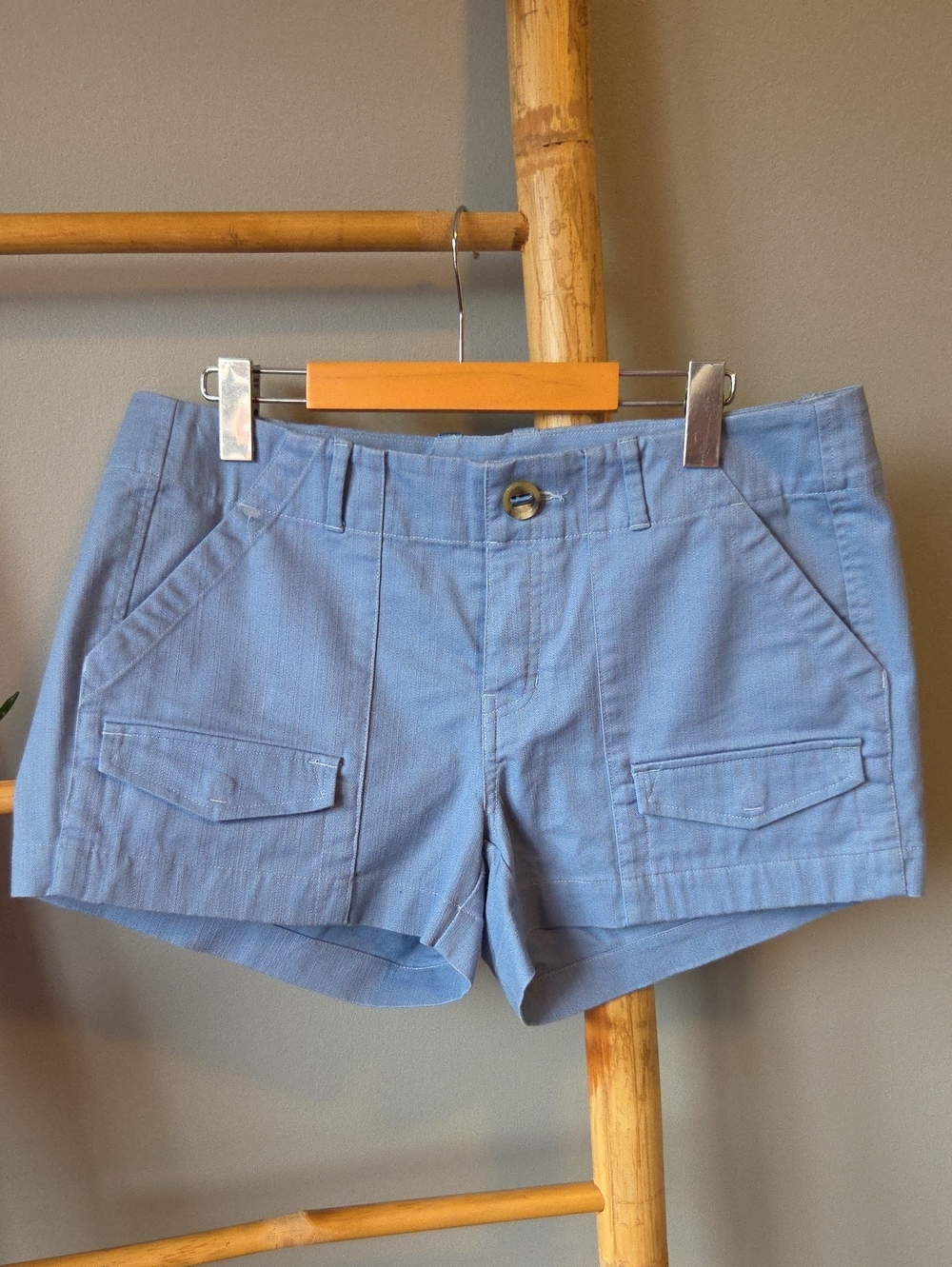 Mountain Hardwear Light Blue Women's Cargo Shorts